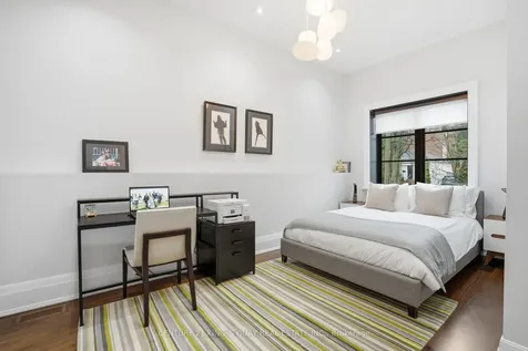 33 Nesbitt Drive Toronto ON M4W 2G2