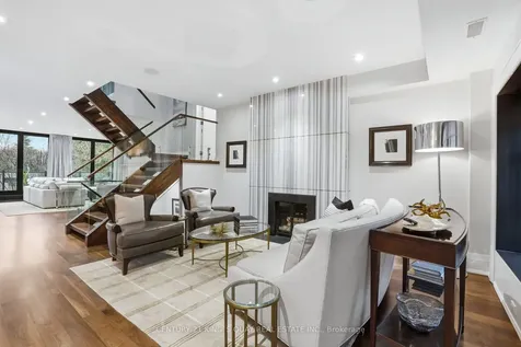 33 Nesbitt Drive Toronto ON M4W 2G2