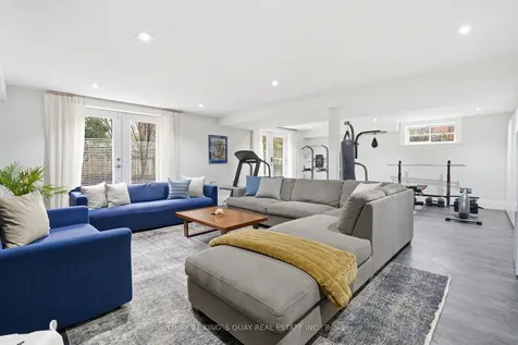 33 Nesbitt Drive Toronto ON M4W 2G2