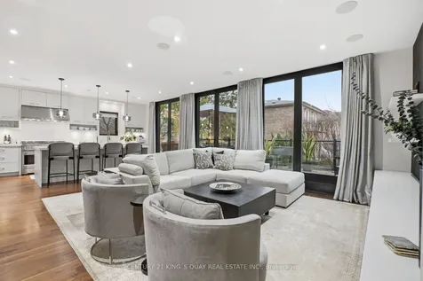 33 Nesbitt Drive Toronto ON M4W 2G2