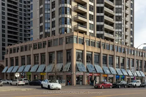 5 Northtown Way Toronto ON M2N 7A1