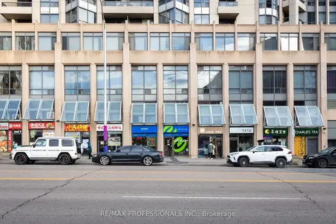 5 Northtown Way Toronto ON M2N 7A1