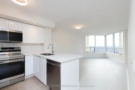 5 Northtown Way Toronto ON M2N 7A1