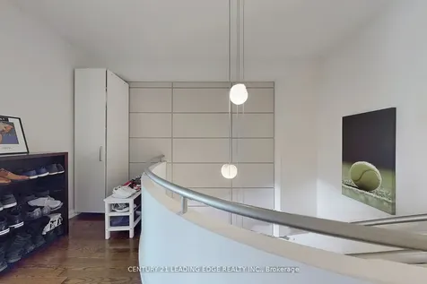 3 Mcalpine Street Toronto ON M5R 3T5