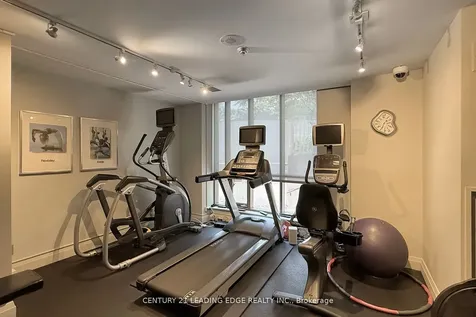 3 Mcalpine Street Toronto ON M5R 3T5