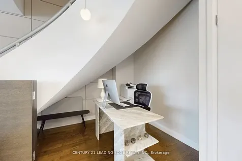 3 Mcalpine Street Toronto ON M5R 3T5