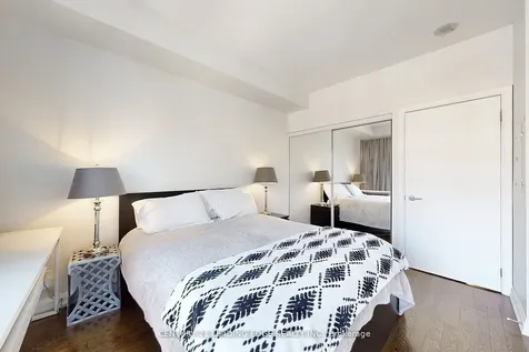 3 Mcalpine Street Toronto ON M5R 3T5