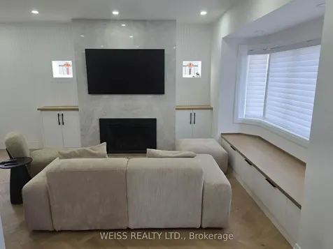 199 Glengarry Avenue Toronto ON M5M 1E1