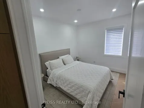 199 Glengarry Avenue Toronto ON M5M 1E1