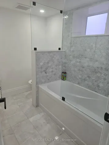 199 Glengarry Avenue Toronto ON M5M 1E1