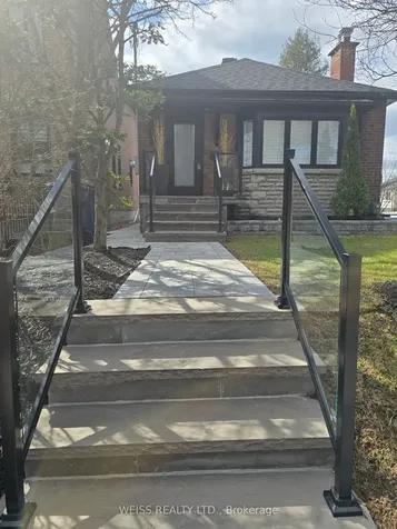 199 Glengarry Avenue Toronto ON M5M 1E1