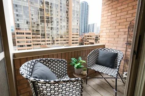 60 Homewood Avenue Toronto ON M4Y 2X4