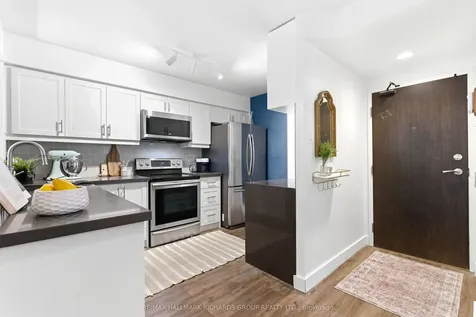 60 Homewood Avenue Toronto ON M4Y 2X4