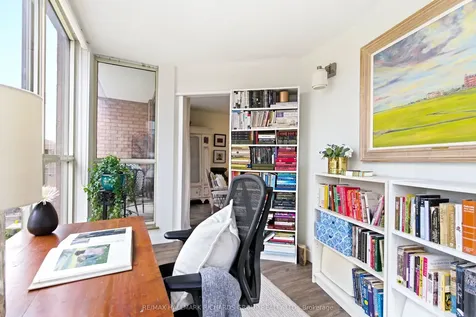 60 Homewood Avenue Toronto ON M4Y 2X4