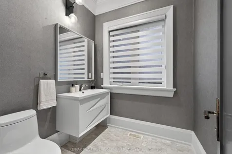 86 Princess Avenue Toronto ON M2N 3R6