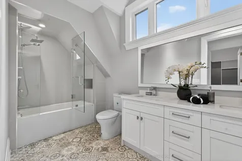 86 Princess Avenue Toronto ON M2N 3R6