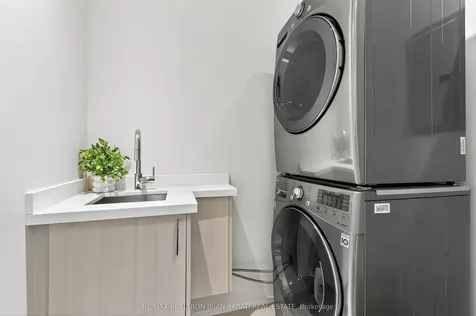 86 Princess Avenue Toronto ON M2N 3R6