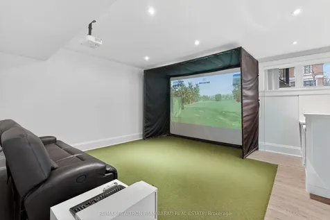 86 Princess Avenue Toronto ON M2N 3R6