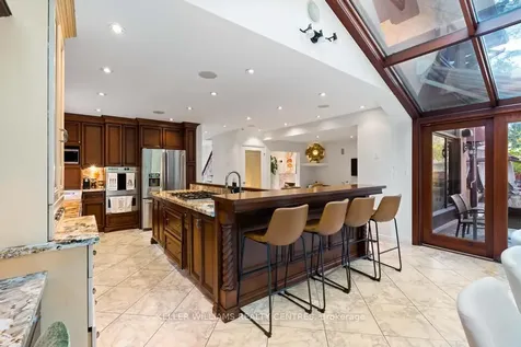 50 Skyview Crescent Toronto ON M2J 1B8