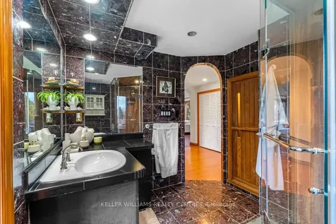50 Skyview Crescent Toronto ON M2J 1B8