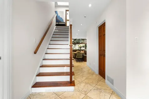 50 Skyview Crescent Toronto ON M2J 1B8
