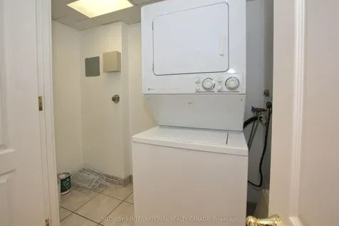 33 Delisle Avenue Toronto ON M4V 3C7