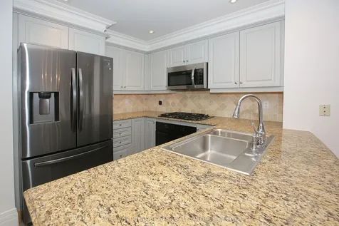 33 Delisle Avenue Toronto ON M4V 3C7