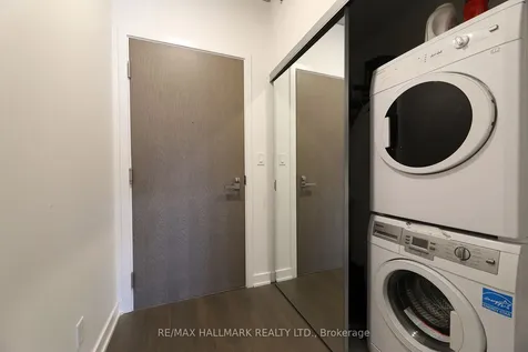 109 Ossington Avenue Toronto ON M6J 2Z2