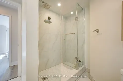 8 Rean Drive Toronto ON M2K 3B9