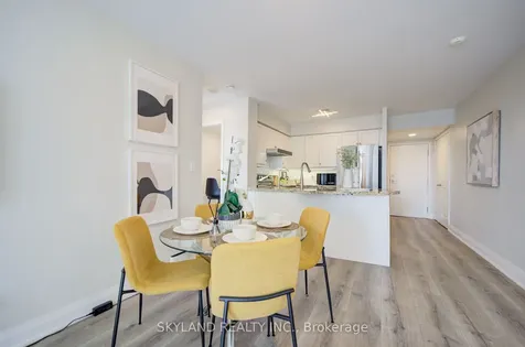 8 Rean Drive Toronto ON M2K 3B9