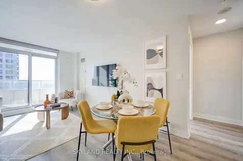 8 Rean Drive Toronto ON M2K 3B9