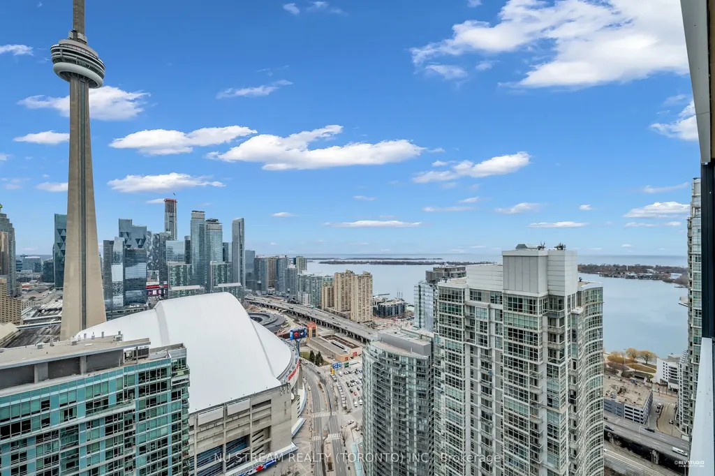 3 Concord Cityplace Way Toronto ON M5V 0X4