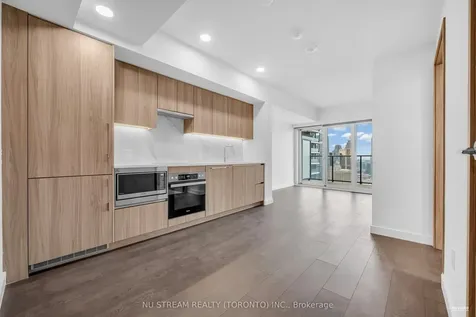 3 Concord Cityplace Way Toronto ON M5V 0X4