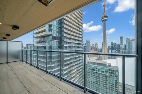 3 Concord Cityplace Way Toronto ON M5V 0X4