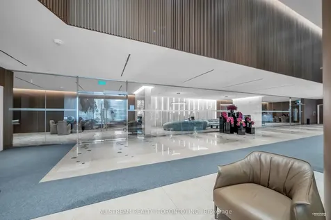 3 Concord Cityplace Way Toronto ON M5V 0X4