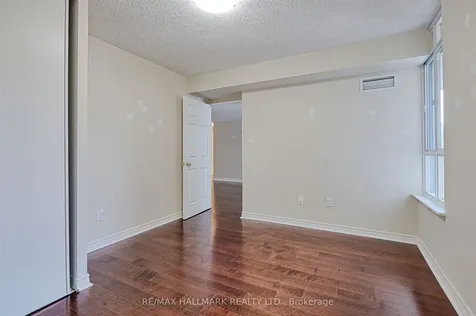 35 Merton Street Toronto ON M4S 3G4