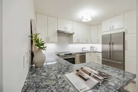 212 St. George Street Toronto ON M5R 2N5
