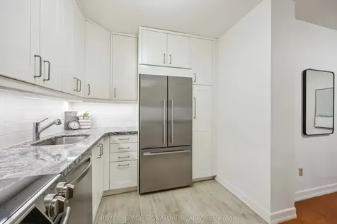 212 St. George Street Toronto ON M5R 2N5