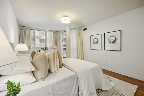 212 St. George Street Toronto ON M5R 2N5