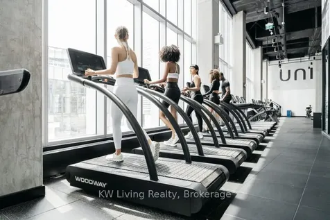 138 Downes Street Toronto ON M5E 0E4
