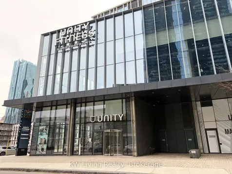 138 Downes Street Toronto ON M5E 0E4