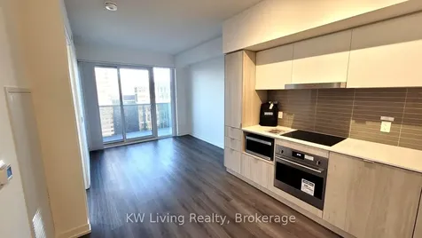 138 Downes Street Toronto ON M5E 0E4