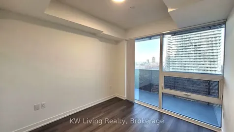 138 Downes Street Toronto ON M5E 0E4