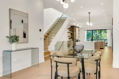 1031 Spadina Road Toronto ON M5N 2M7