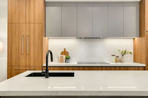 1031 Spadina Road Toronto ON M5N 2M7