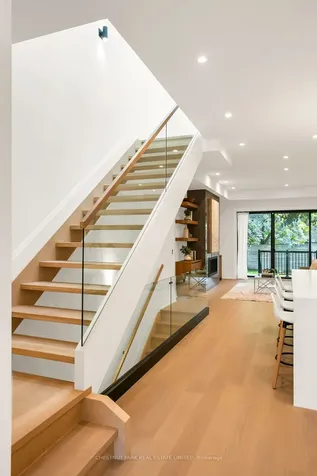 1031 Spadina Road Toronto ON M5N 2M7