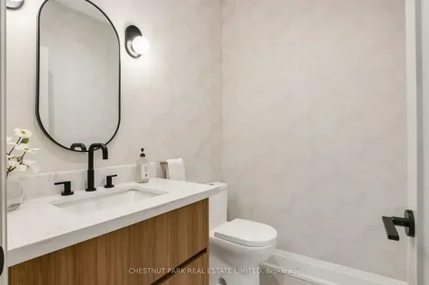 1031 Spadina Road Toronto ON M5N 2M7