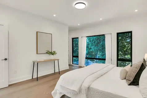 1031 Spadina Road Toronto ON M5N 2M7