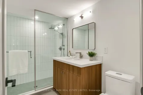 1031 Spadina Road Toronto ON M5N 2M7