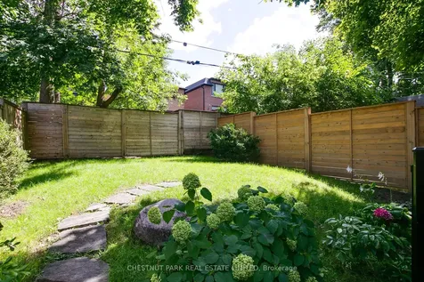 1031 Spadina Road Toronto ON M5N 2M7